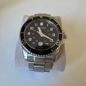 Victorinox - Silver - Black - Men’s Luxury Watch - Rolex Submariner Style